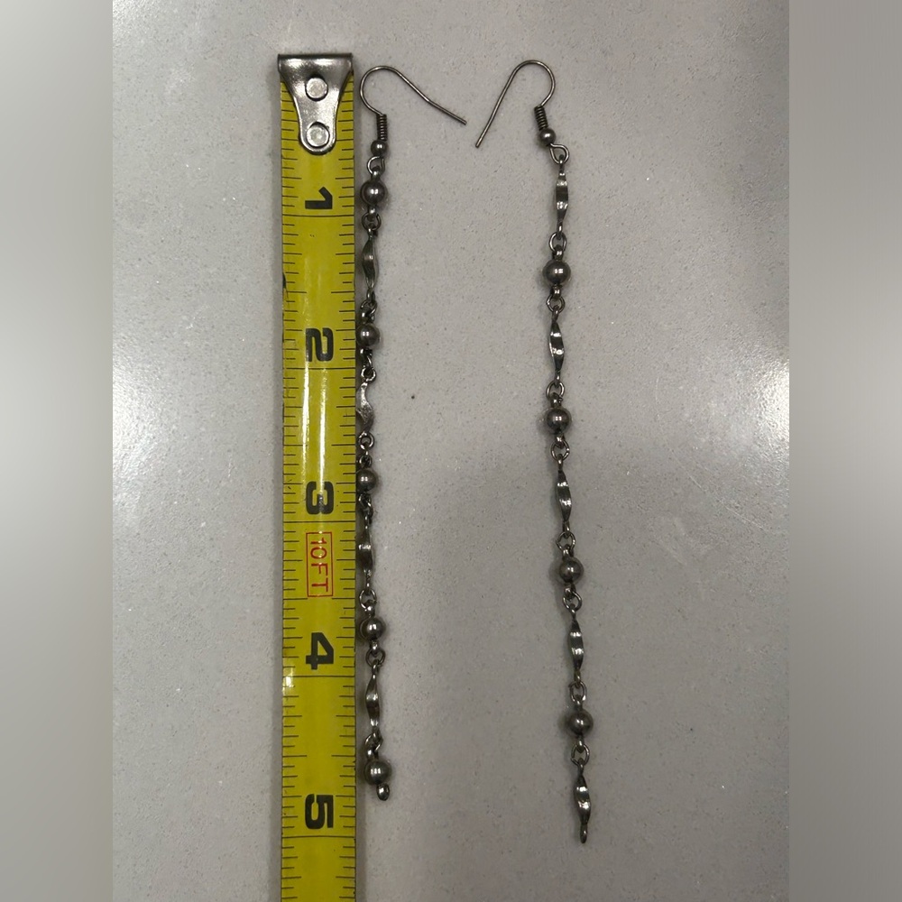 Long lightweight earrings $10 - Picture 2 of 2